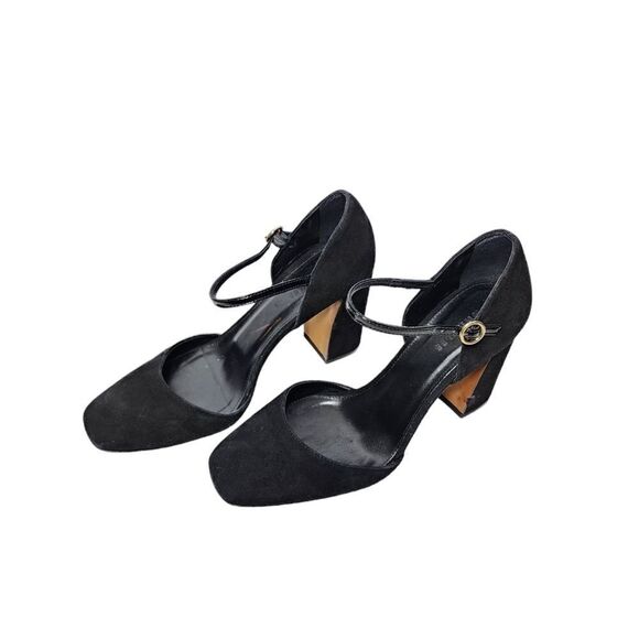 Whistles   - Picture 7 of 14